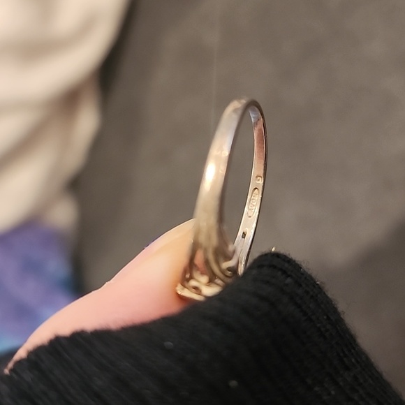 Sterling Silver Avon Cross Ring - Picture 3 of 5